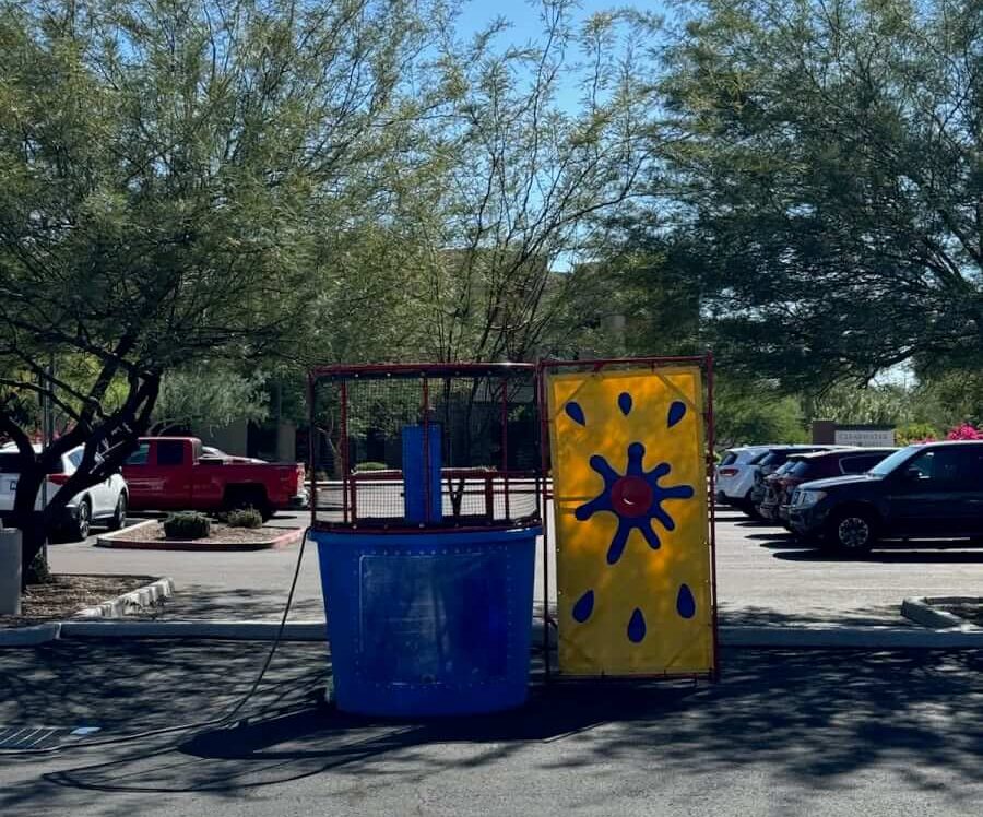 Looking for dunk tank rentals in Phoenix, AZ? We offer the best dunk tanks for corporate events, school fundraisers, and parties! Features: Easy Setup – Can be placed anywhere! Perfect for Fundraisers & Events Available in Phoenix, Peoria, Glendale, Scottsdale, and more!